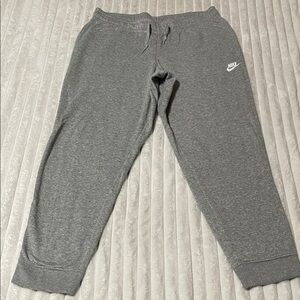 Nike Jogger | Size Large
